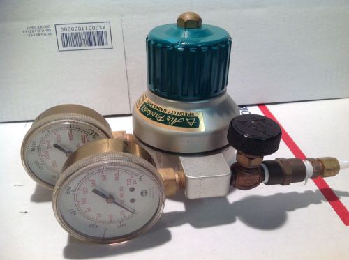 Air products e11-k-n515d gas regulator w shut off valve cga 580 for sale