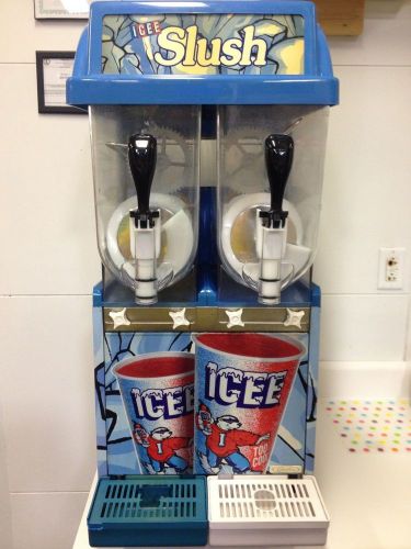 Icee slush machine Cornelius    2 bowl