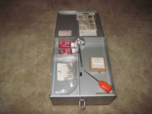 Dwyer instruments red oil solid plastic portable gages &amp; case for sale
