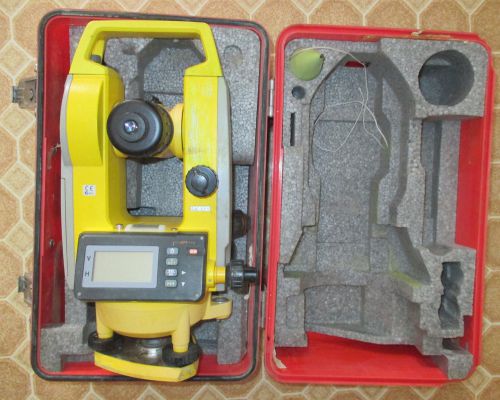 Sokkia DT7C Digital Theodolite With Case and Plumb Bob. Part no. D20549