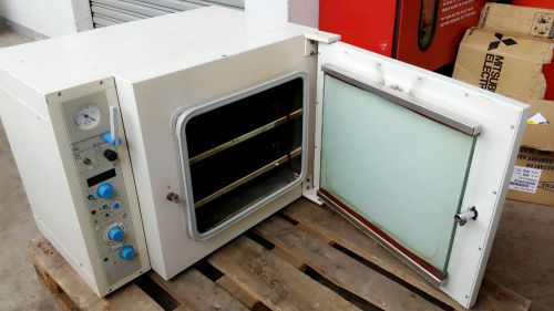 KENDRO HEARAEUS VT 6060P VACUTHERM DRYING OVEN - AAR 3432A
