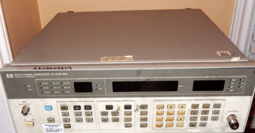 HP Agilent 8657A Synthesized Signal Frequency Generator 100 kHz 1040 MHz HP-IB