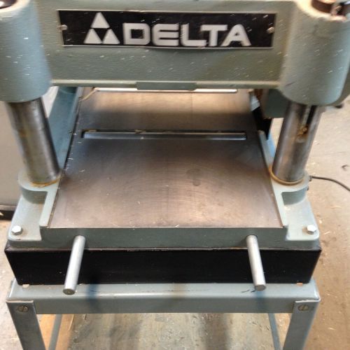 Delta Thickness Planer - 3 Phase Plug - 2HP
