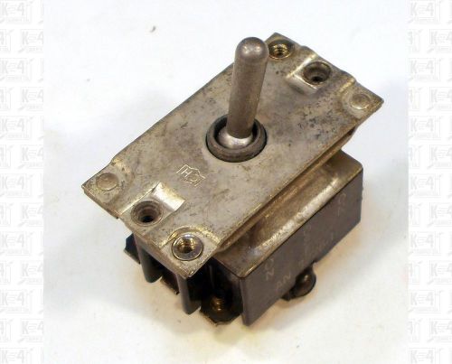 Cutler hammer center off 3pdt toggle switch 125 vac 15 amp an-3226-1 for sale