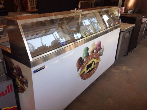 Master-Bilt DD-88 90&#034; White Ice Cream Dipping Cabinet | 16 Can Display