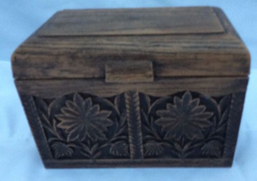 VINTAGE PLASTIC 3&#034; x 5&#034;  INDEX/RECIPE BOX, ORNATE, BROWN, Made in USA