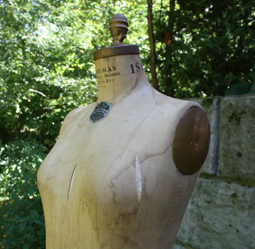 Vintage 1963 J.R. BAUMAN Manniquin Dress Form w/ Original Cage Iron Stand NY