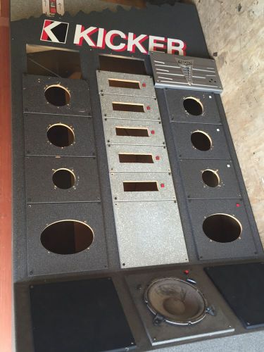 KICKER Audio Sales Electronics Store Display Radio Audio