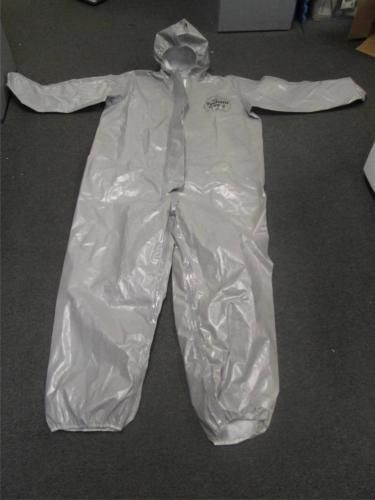 DUPONT TYCHEM CPF 2  2XL COVERALL  Chemical Hazmat SILVER Suit [ XXL ] 2T431