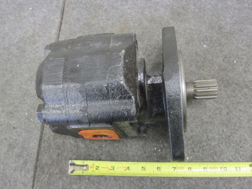 NEW CATERPILLAR PUMP # 207-2310