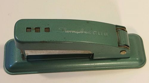 Vintage Teal SWINGLINE CUB Stapler w/ some Staples Made in USA, WORKS GREAT!