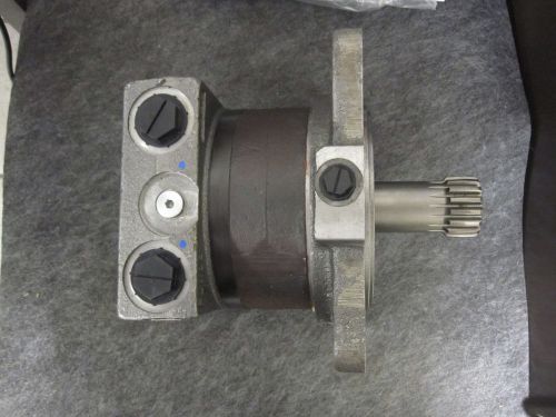 NEW EATON CHAR-LYNN HYDRAULIC MOTOR # 168-0006-004