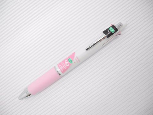 Sweet Pink UNI-BALL MSXE5 Multi-Function 4+1 0.5mm ball point pen 0.5mm pencil