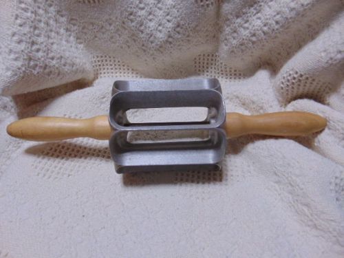 Houpt Long John Eclair Biscuit Cutter 1-3/4in x 4-1/2in