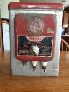 Antique Vintage Parmak 6 Volt Electric Fence Charger