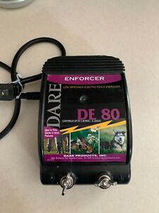 EUC Dare 110V Enforcer 3&#034; x 7-1/2&#034; x 5-1/2&#034; Electric Fencer Fence Charger DE80