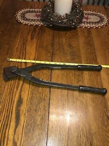 Signode Steel Strapping Company strap cutter Mod. 5-114 USA Vintage