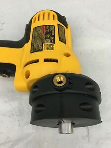DEWALT DWE6401DS 5&#034; VARIABLE SPEED DISC SANDER WITH DUST SHROUD, LN M