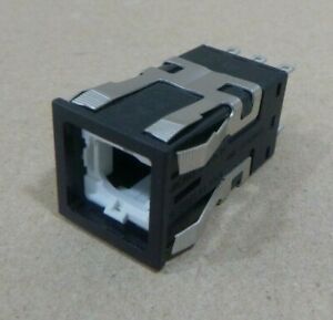 AML21BBA2AD PUSHBUTTON MICRO SWITCH 4PDT 3 AMP 125 VAC 24 VDC NEW