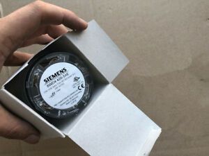 1pcs NEW Siemens Signal Indicator 8WD4420-5AE Continuous Light