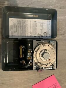 Paragon 8145-00 Defrost Timer Control 120v 1 NO 12 NC - 40amp, 2HP