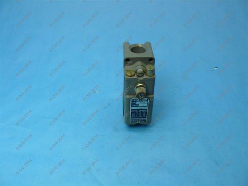 Square d 9007-aw16 limit switch side rotary cw or ccw 1 nc &amp; 1 no used for sale