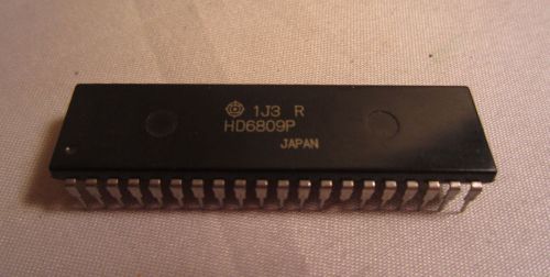 1J3 R HD6809P 40 Pin DIP Processor Ic Chip x1