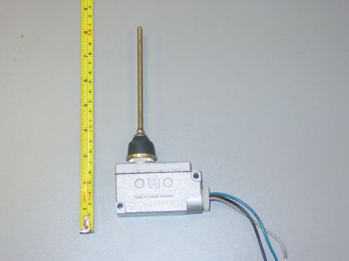 Honeywell Micro Switch BZE7-2RN18-PG spring flexible lever arm