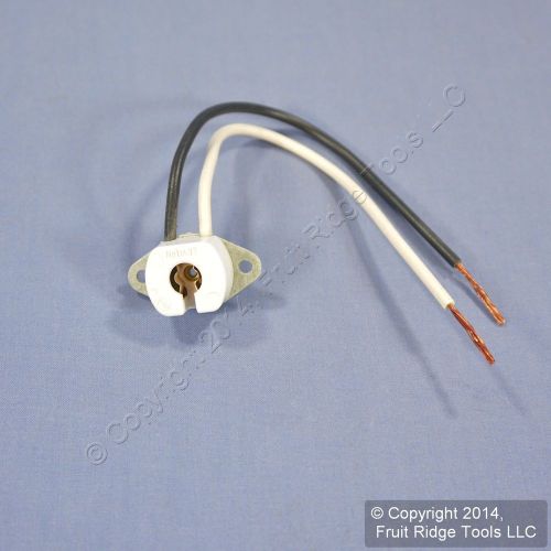 Leviton white light socket lamp holder miniature bi-pin t5 g5 base bulk 420-w for sale