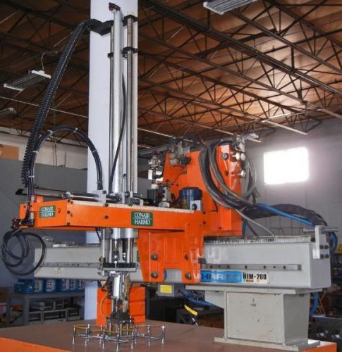 Robot for Injection Molding Machine - Conair-Harmo / Model HIM-200 With Control