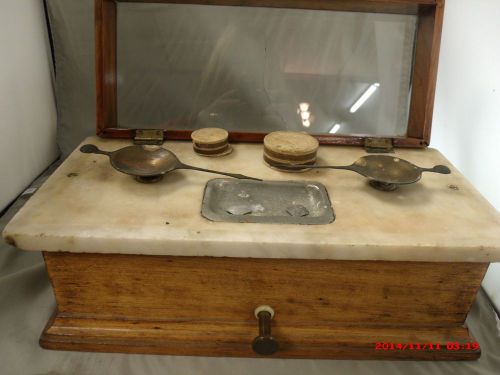 VINTAGE PHARMACY SCALE MARBLE AND MAPLE FINISH