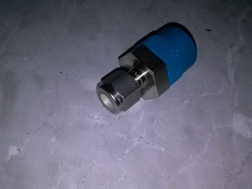 Swagelok ss-400-1-8, 1/4 tube x 1/2 npt , several availiable for sale