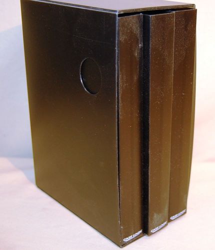 Case Logic Bookshelf Album for CD/DVD discs - 30 discs - black, 3 albums