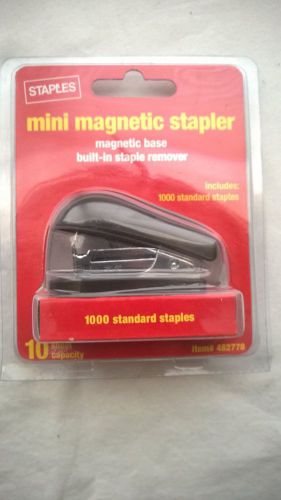 Staples mini magnetic stapler and 1000 staples for sale