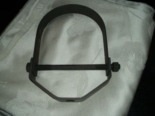 (6) 5&#034; CLEVIS PIPE HANGERS. UNBRANDED.