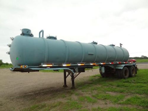 water tanker tank 5500 gallon frac vac 130 barrel montgomery baffles 11x22.5