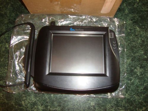 New in box VERIFONE M090-107-01-R PAYMENT TERMINAL