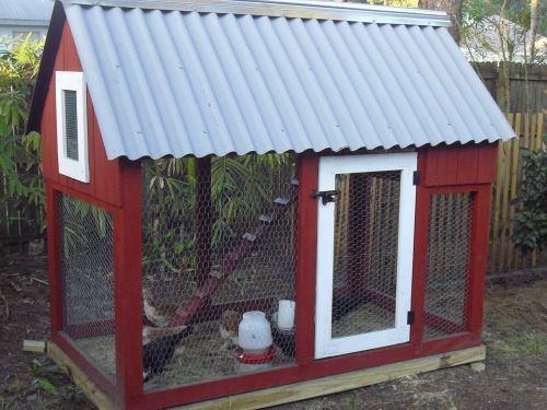 CHICKEN COOP BUILDING PLANS &#034;The Homesteader&#034;  WITH FREE NEST BOX PLANS!!