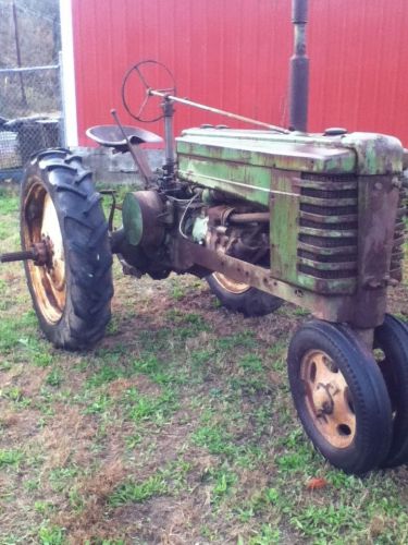 JOHN DEERE H TRACTOR