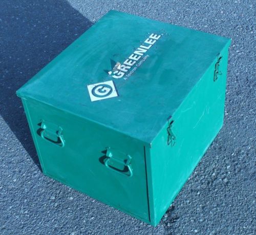 GREENLEE 555 Tool Storage Box 1723 / 23818 4.4 CU Ft  17x23x20 Used
