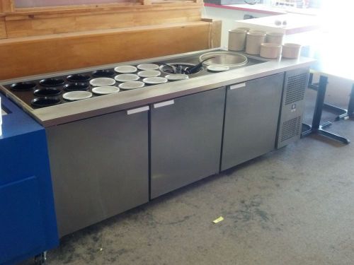 Salad Bar Very Nice Condition with Inserts - 94&#039;&#039; McCall Prep Table Refrigerated