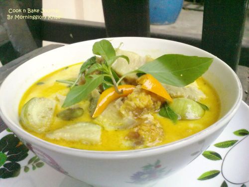 Thai Food Recipe Kang Keaw Wan Kai Curry Soup Dish Menu Homemade Kitchen Cuisine