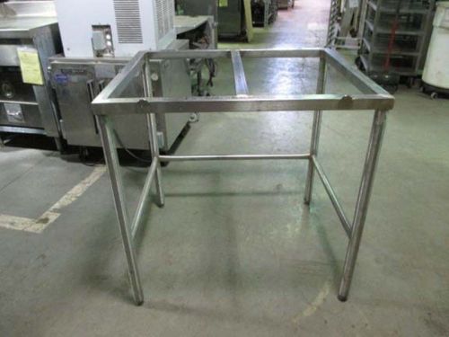 Poly cut table 36 x 30 for sale