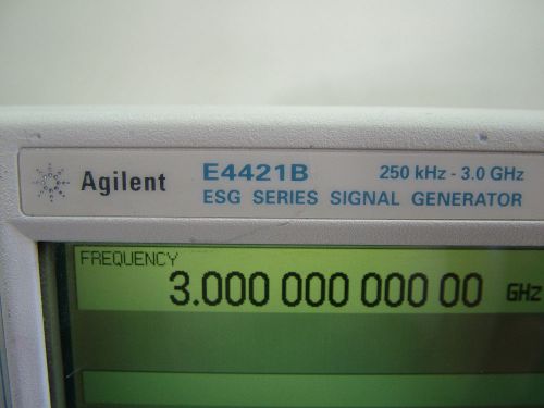 AGILENT E4421B ESG SERIES 250KHz - 3GHz SIGNAL GENERATOR OPT 1EM HI PWR S/N 777