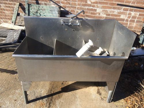 Stainless Steel Triple Compartment Resturant Sink.