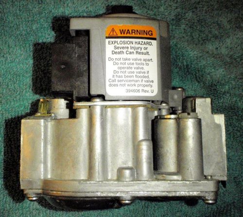 Honeywell dual combination gas valve.VR8205A2024 24V 1/2IN