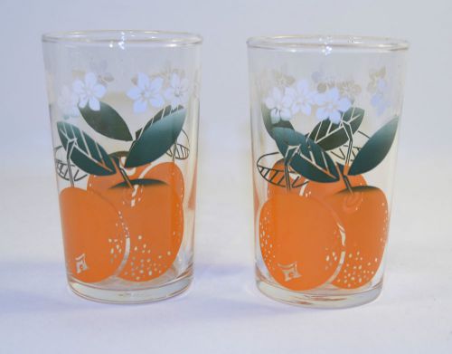 Set of 2 Vintage Drinking Glass Orange Fruit Design