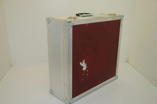 Maxline aluminum foam lined shipping case, 22&#034; x 21&#034; x 8&#034; (b) for sale