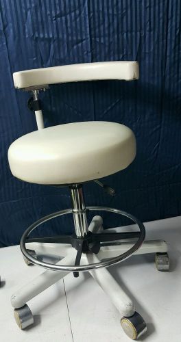 DENTAL MEDICAL COMPANION  ASSISTANT STOOL CHAIR WHITE WITH FOOT RING
