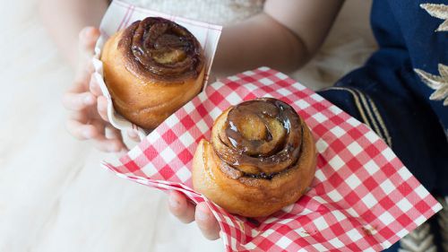 RECIPE Sticky cinnamon chocolate scrolls